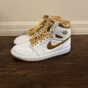 Air Jordan 1 Retro High OG White/Gold Womens Size 7 FD2596-107